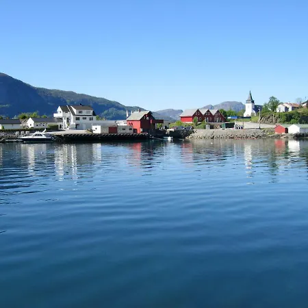 Lyren Vakantiehuis Hyllestad
